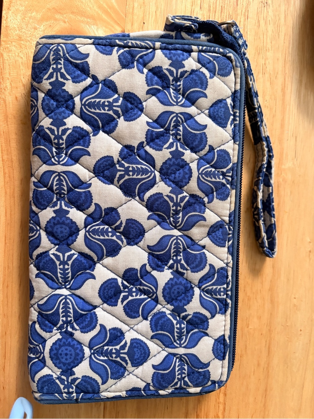 Vera Bradley Blue Floral Quilted Wristlet Organizer with Wrist Strap